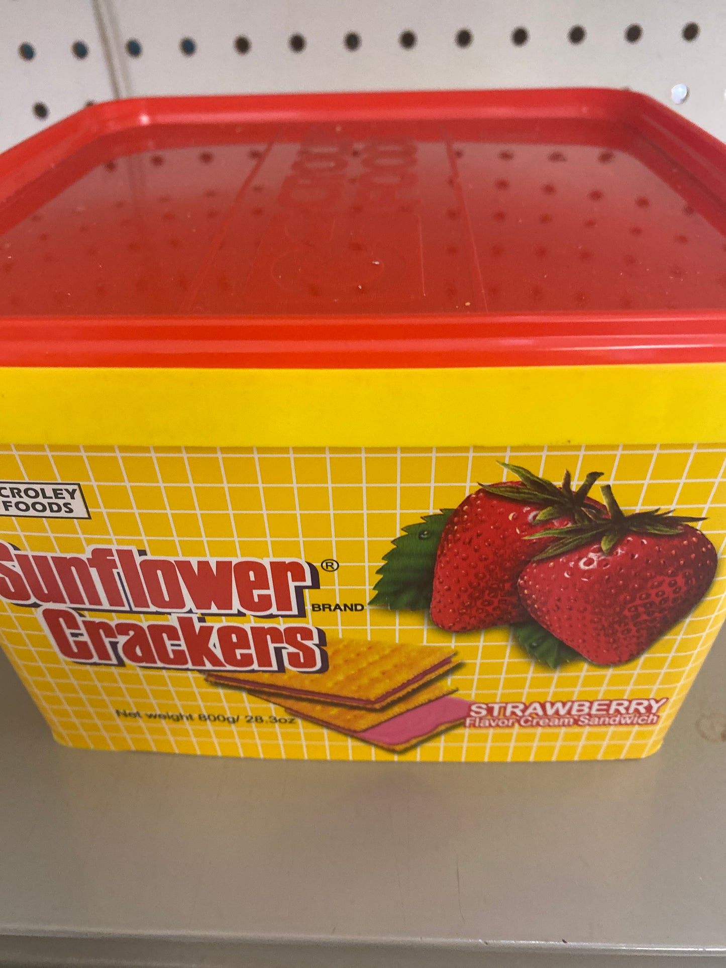 Croley Sunflower Cracker Sandwich Strawberry Flavor - 28.3oz